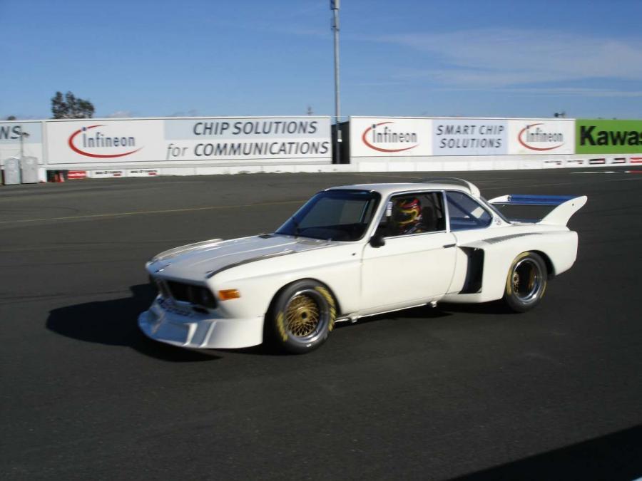  BMW 3.0 CSL Group 2 Art Car 1975 года  (фото 1 из 12)